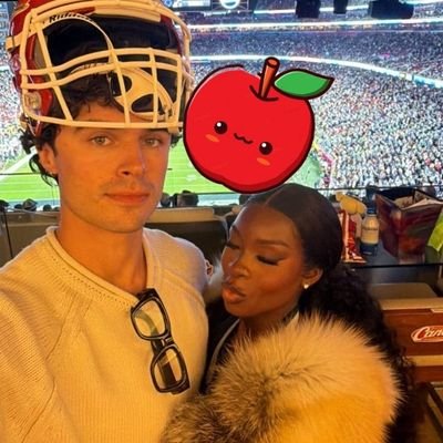 vee_b_melanin's profile picture. 