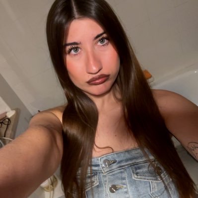 vavvins's profile picture. uso twitter per retwittare tutto ciò che vedo e per commentare quello che capita, soprattutto quando si tratta di musica