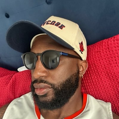 JFlynnMuse's profile picture. LABron, Cuse Sports, Giants.