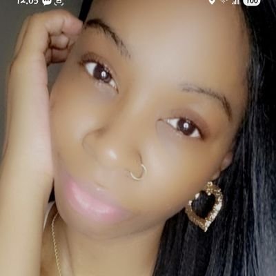 JayeeNahla's profile picture. Poetic /Outspoken /Annointed/ 31YearsAged/ WorkOutEnthusiast/
#GodFirst🙏🏽 #Humble ❤ #ChristLike WALLFLOWER 🌺🙏🏾🙌🏾