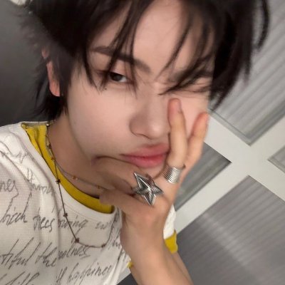 hwnbinz's profile picture. “𝖮𝗇𝗅𝗒 𝗍𝗁𝖾 𝐃𝐚𝐫𝐤 𝐋𝐨𝐫𝐝 𝗈𝖿 𝗍𝗁𝖾 𝐒𝐢𝐭𝐡 𝗄𝗇𝗈𝗐𝗌 𝗈𝖿 𝗈𝗎𝗋 𝗐𝖾𝖺𝗄𝗇𝖾𝗌𝗌.” ͏ ͏ ͏ ͏ ͏ ͏ ͏ ͏ ͏͏ ͏ ͏ ͏ ͏
