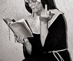 Conchudsimas's profile picture. Estamos de la cabeza, nadie nos entiende. Nos vendieron el cuento del principe azul, y ahora nos encontramos la cruel realidad. Putas!