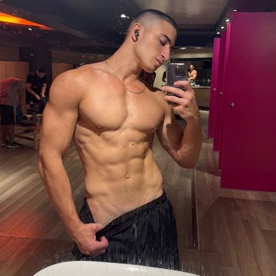 MilletPsg's profile picture. Professional wrestler & Fitness coach