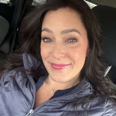 DianaMarlow13's profile picture. #BoyMom❤️🧡🧡Hofstra 93 Alumni,BS Exercise Science,ASN,Proud NYS RN,Country Girl at🩷!PittWrestlingMom💙💛#CshRN #HarrowBoardingSchoolRN #LIgirl🏝️#NYIslanders