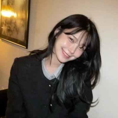 whoreanaa's profile picture. 