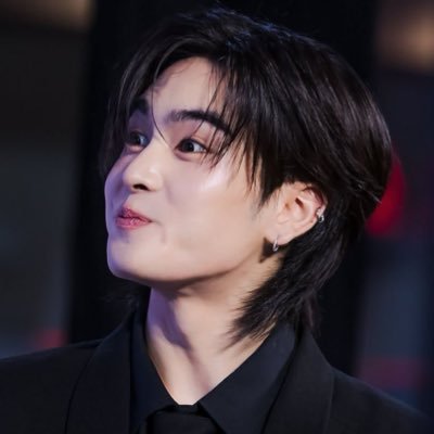 tyu_hgg9102's profile picture. ร้อยคนทัก รักลูกพี่ถา🫶🏻