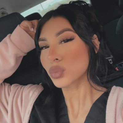 sinnthiuh_'s profile picture. Thug It Out.