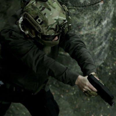 Leo13697849's profile picture. ミリタリ好き，自作装備 ，3Dプリンタ銃。交流を歓迎します， 日本語 English カナダ在住🇨🇦