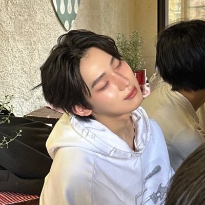 isunsunlvr's profile picture. 