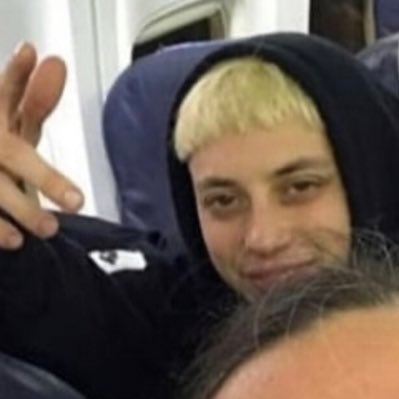 conohielo's profile picture. licenciatura en paco amoroso con un posgrado en ca7riel