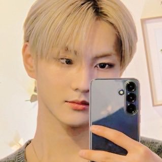 vangsnight's profile picture. 