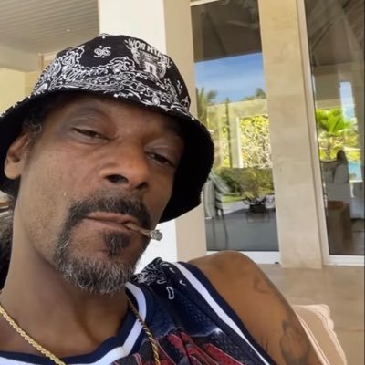 snoopd37's profile picture. 