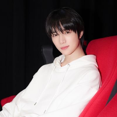 ckh_gyu04's profile picture. fan account | TXT DAESANG!!
You became the spring that made it's way to me at the end of a long winter 💙 iigtbasamawsh 💙 '92