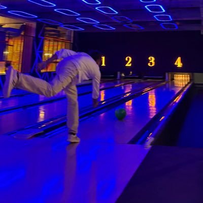 rollwithclue's profile picture. 