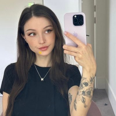 Isla100036's profile picture. Wanderlust soul, Sincere Heart and a Genuine Smile