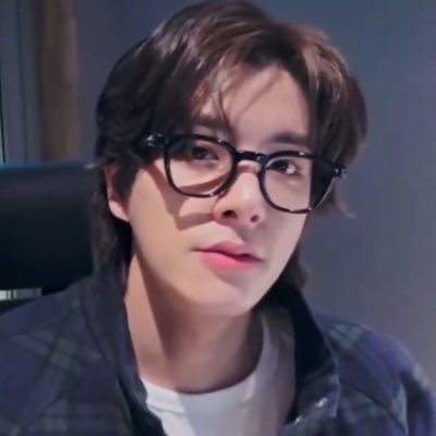 forurbay's profile picture. ⠀ ⠀⠀ ⠀ ⠀ ⠀ ⠀ ૮ ◞ ﻌ ◟ ა?