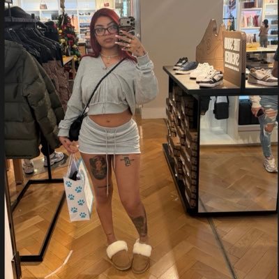 Ƀɨǥƀøøŧɏ 🍑👅 𝓝𝓪o☆🎀