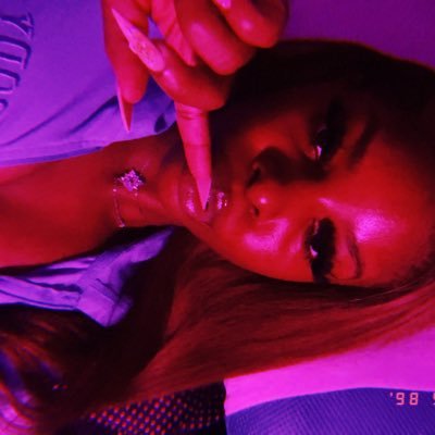 NAESlNTERLUDE's profile picture. 