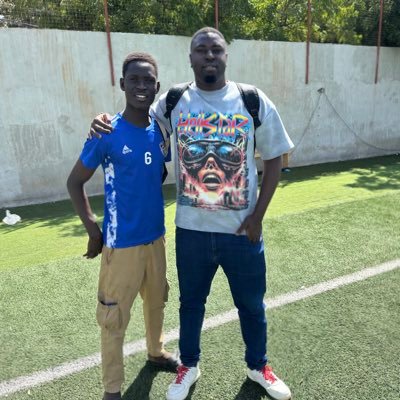 pa_ousmane17's profile picture. #champion d’Afrique2️⃣✖️⭐️⭐️🇸🇳🏆 1️⃣3️⃣fois Champions du SENEGAL🏆😶‍🌫️#Senegal Rekk. #ultra Jaraafois🎉☝🏾. #JARAAFMAN FOR LIFE🟢⚪❤️. #Jaraaf deuk leu💯🏆⚽