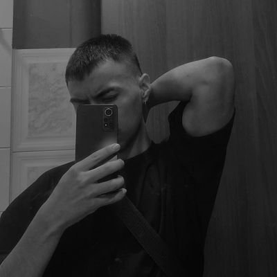 NicolsTrianaR1's profile picture. 