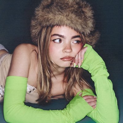 Akaseiiiii's profile picture. Melissa 🍒 "La grande gagnante de la Star Acadamy…… C’est AMBRE”