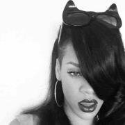 Verified #RihannaNavy! Imma GIRL!! I like listening to Rock and Rihanna!
