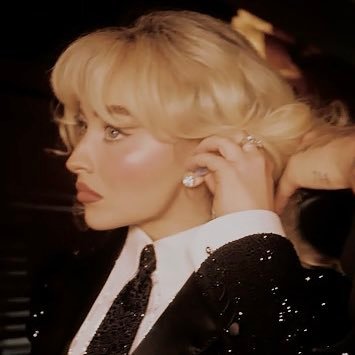 ravensnthorns's profile picture. "art is something we do to feel human, not because we are." – alone with you in the ether (2020) by olivie blake cupom creamy: cmjules10