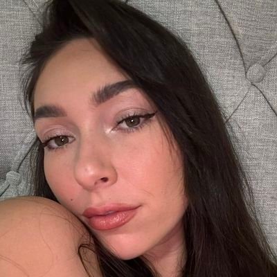 Louise_dl231's profile picture. 25|  🇫🇷 Un beau sourire, une belle aventure 🥲