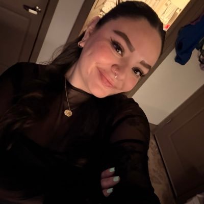 yvettediannete's profile picture. mean lesbian | she/ her | everyone watches women’s sports | free 🇵🇸 in this lifetime