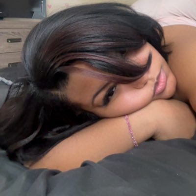 _frenchyyy's profile picture. 🇵🇷 | i just be yapping.