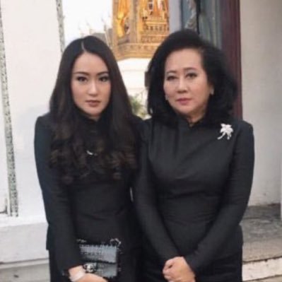 peachnJAY's profile picture. 