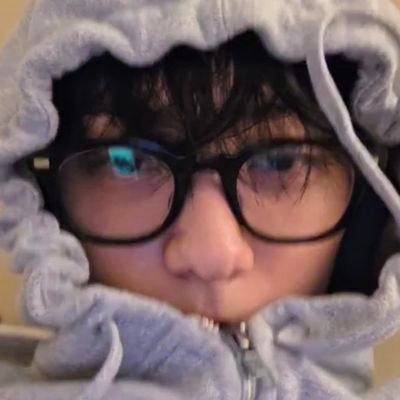 tubatuboiz's profile picture. #수빈 #지젤 #률