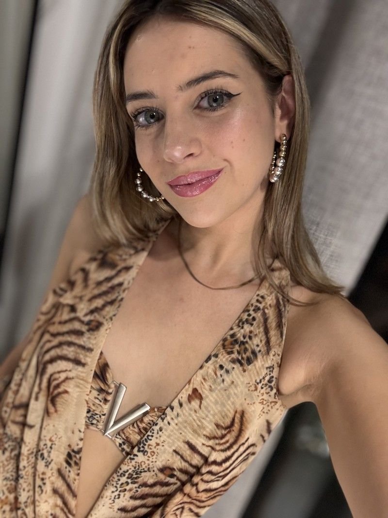 EmilyEstra16010's profile picture. whose idea was it to name a planet after a candy, DM mee if you know