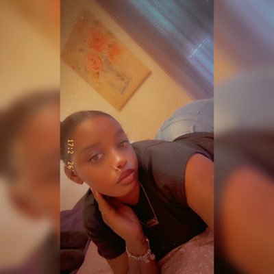 TheQweenLeo's profile picture. 