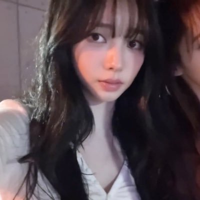 ariisaax's profile picture. per acc