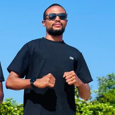 jamisclamp's profile picture. J'ai douze pas en avance pendant que les autres mettent le premier 😉