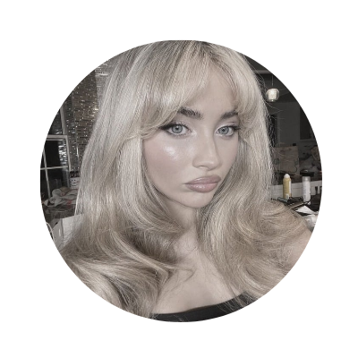 Wrixtwen's profile picture. Delicate, not fragile
Like a swan beneath the moon
Touched by angels, led by intuition
Class is my quiet rebellion