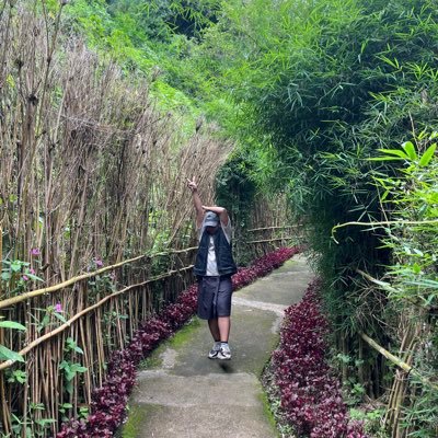 d80808b's profile picture. Taken with someone have a cute smile