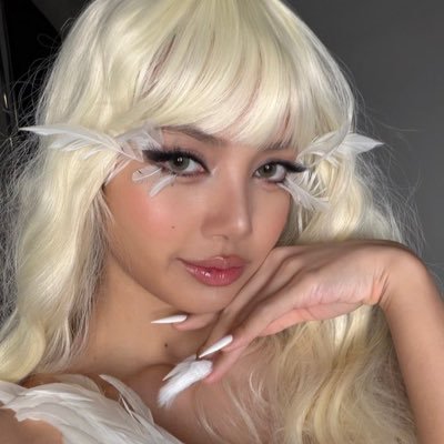 lissthelune's profile picture. ୨ৎ 🪽 ➶🤍🪽: ̗̀➛