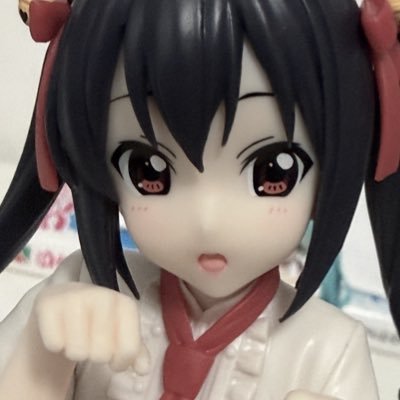 ___lyrt0's profile picture. 