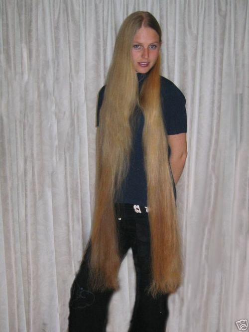 dyann4712's profile picture. Student, Artist