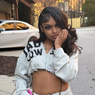 someredbonegirl's profile picture. you niggas lie like my daddy, no bueno