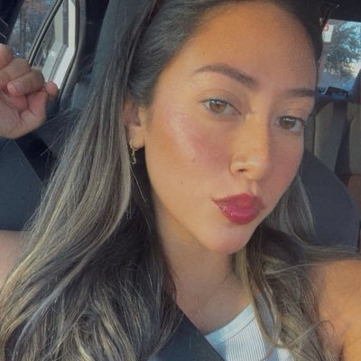 ___giovannaa's profile picture. 🍓🍒🍉🍇🥭🍑🫐🥥🍋🍊
