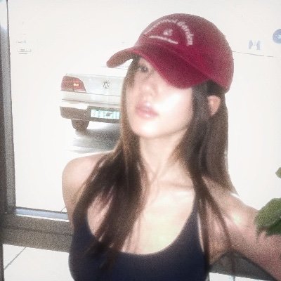 ccherryhush's profile picture. ( 303 ) ♡ cherry hush 사라 𓂃 “pink whisper” ✧ ୨୧ gentle heartbeat 설레요 💗 floating softly