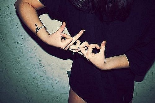 bloodhoodie's profile picture. 