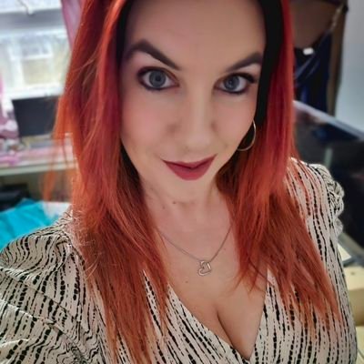 thatmummarocks's profile picture. Soon to be Author.
Community manager for @SeasonedGaming 
Panel member on @4GwQPodcast
Beard Lover.
❤❤❤
All Enquiries to thatmummarocks@outlook.com