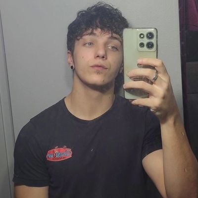 Jeromiranda15's profile picture. 24.