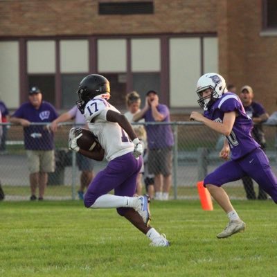 Jalexander__17's profile picture. Jeremiah Alexander | 2028 RB / DB 5’7 145 GPA: 3.6 Email: jalexander0617d@gmail.com