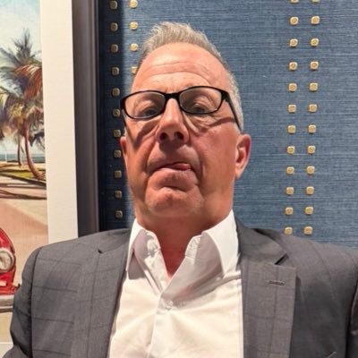 hungdadconrad's profile picture. 