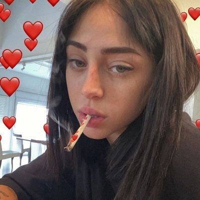 novia oficial del novio de theo